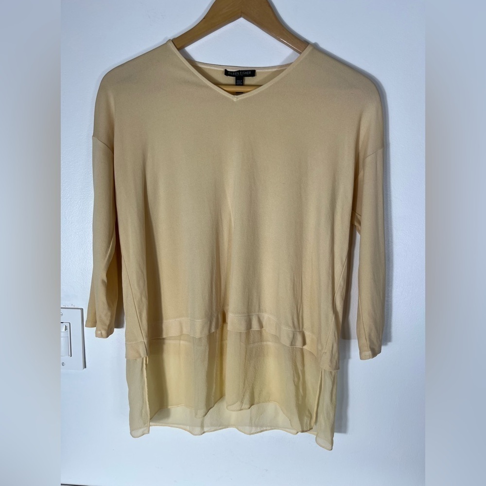 Eileen Fisher 100% Silk Womens Size Small Light Yellow Chiffon Style Top V Neck